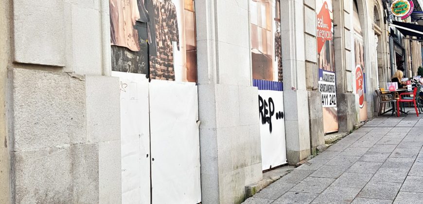 Local en calle Velázquez Moreno