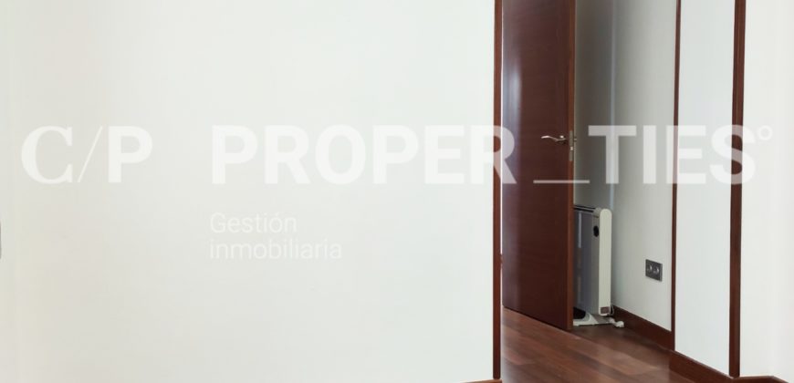 Piso en calle Menéndez Pelayo