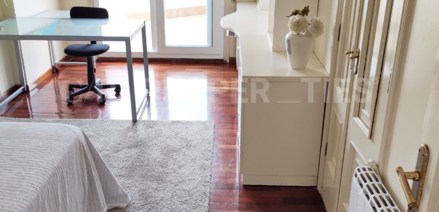 Dúplex en Calle Arquitecto Pérez Bellas