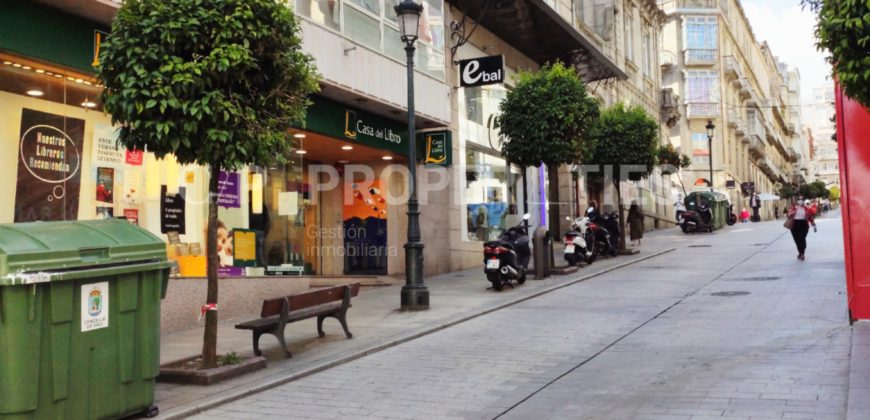 Piso en calle Velázquez Moreno