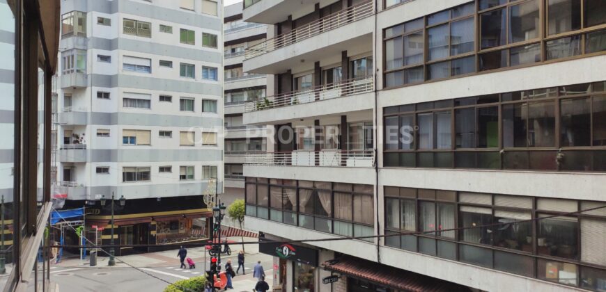 Piso en calle Álvaro Cunqueiro