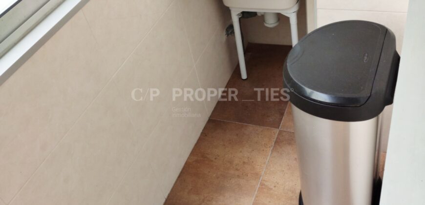 Piso en calle Álvaro Cunqueiro