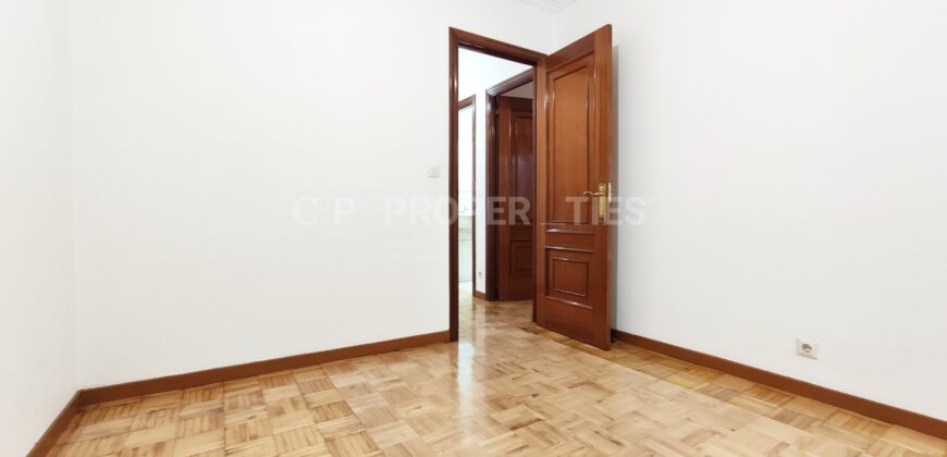 Piso en calle Rosalía de Castro