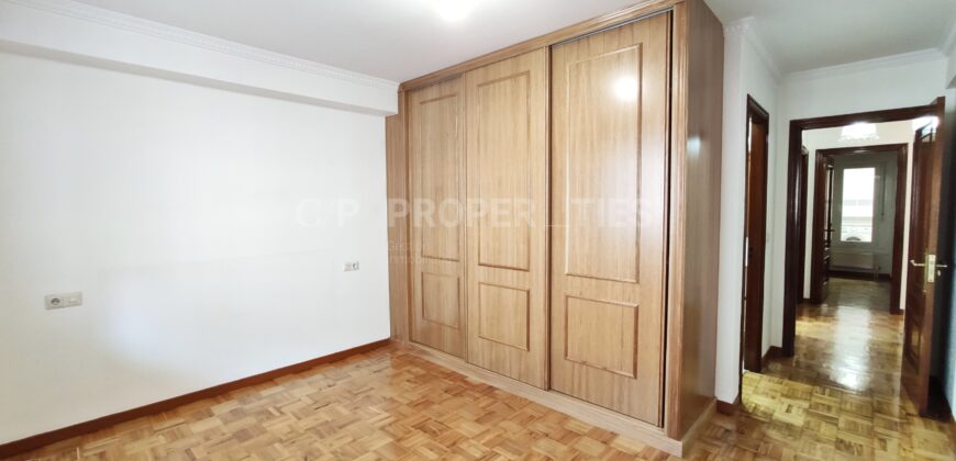 Piso en calle Rosalía de Castro