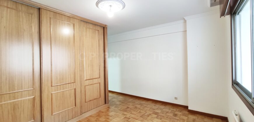 Piso en calle Rosalía de Castro