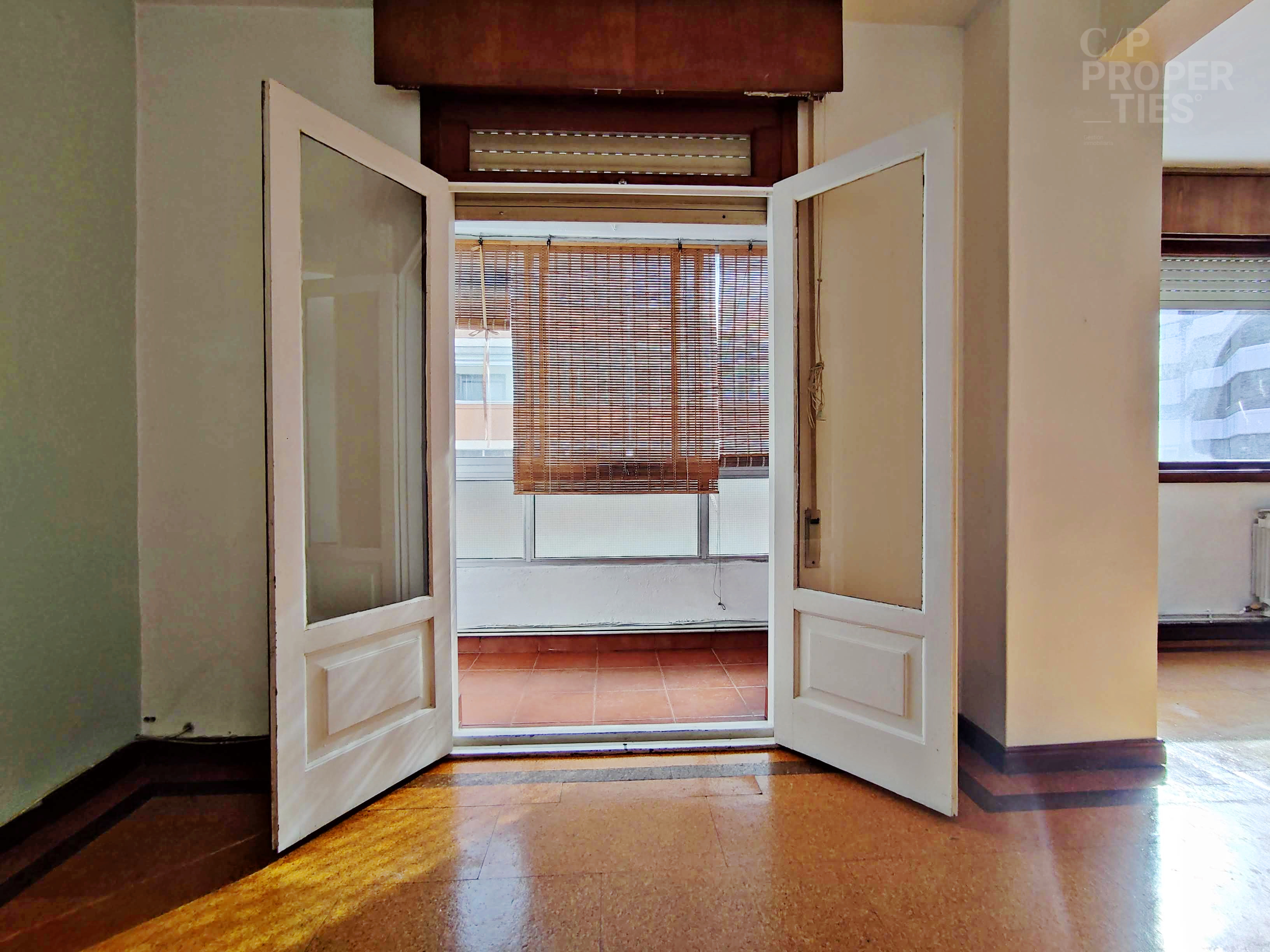 Piso en Avenida Hispanidad