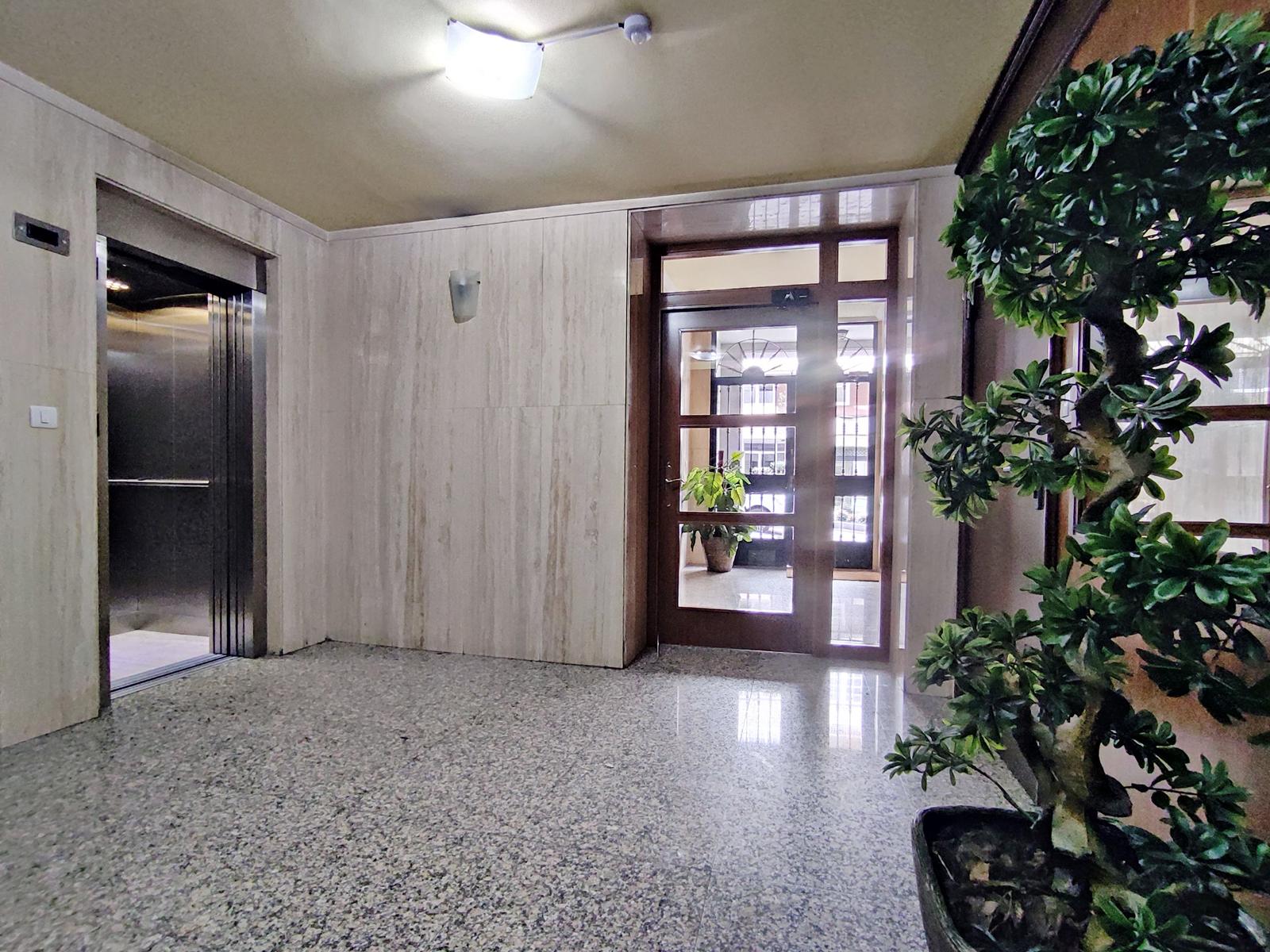 Piso en Calle Escultor Gregorio Fernández